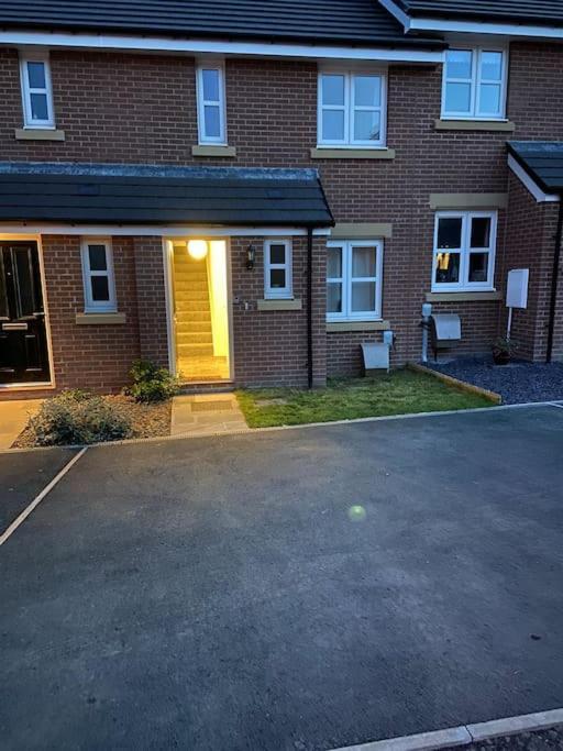 Modern 2 Bed Nestled In The Abergavenny Hills Exterior photo