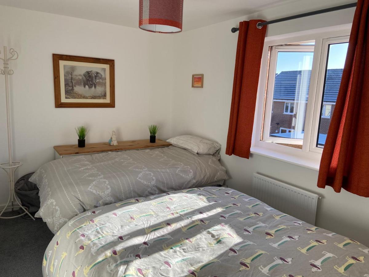 Modern 2 Bed Nestled In The Abergavenny Hills Exterior photo
